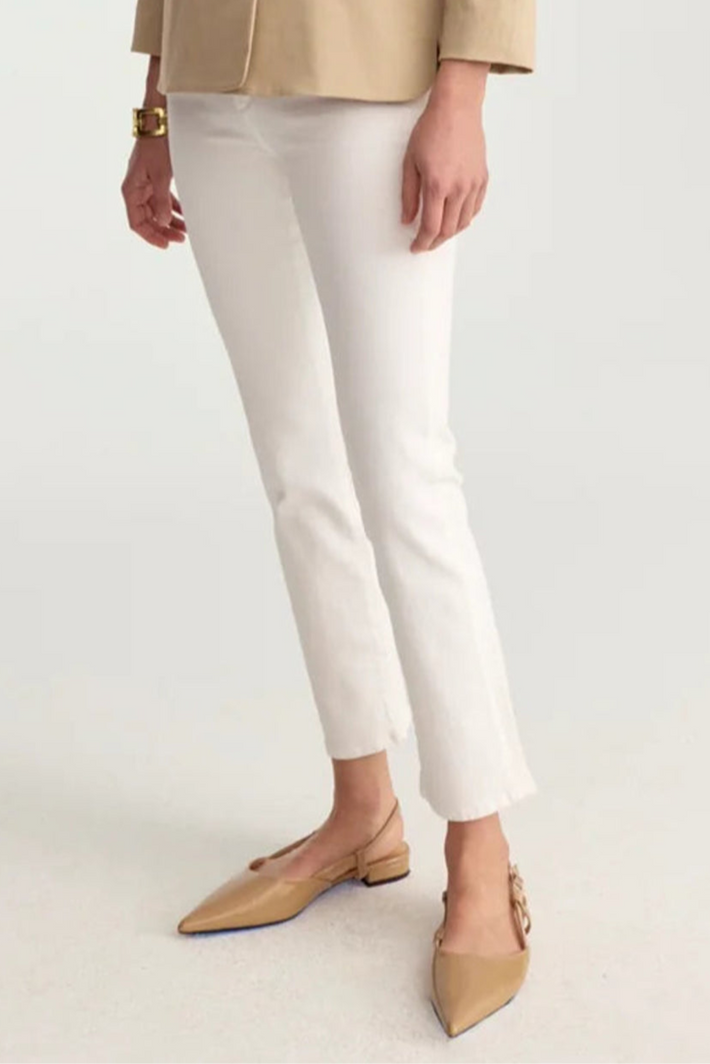 Mara Straight Leg Ankle Jean White