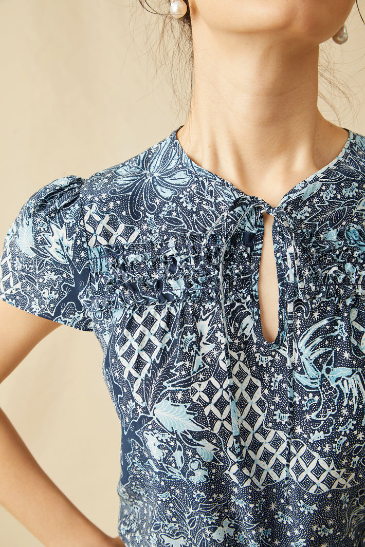 Amor Blouse - Navy Trellis